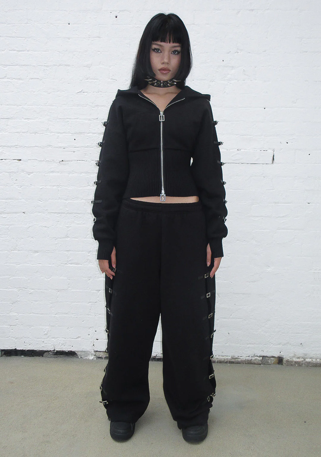CRUSH BUCKLE OVERSIZED SWEATPANTS BLACK - Image 5