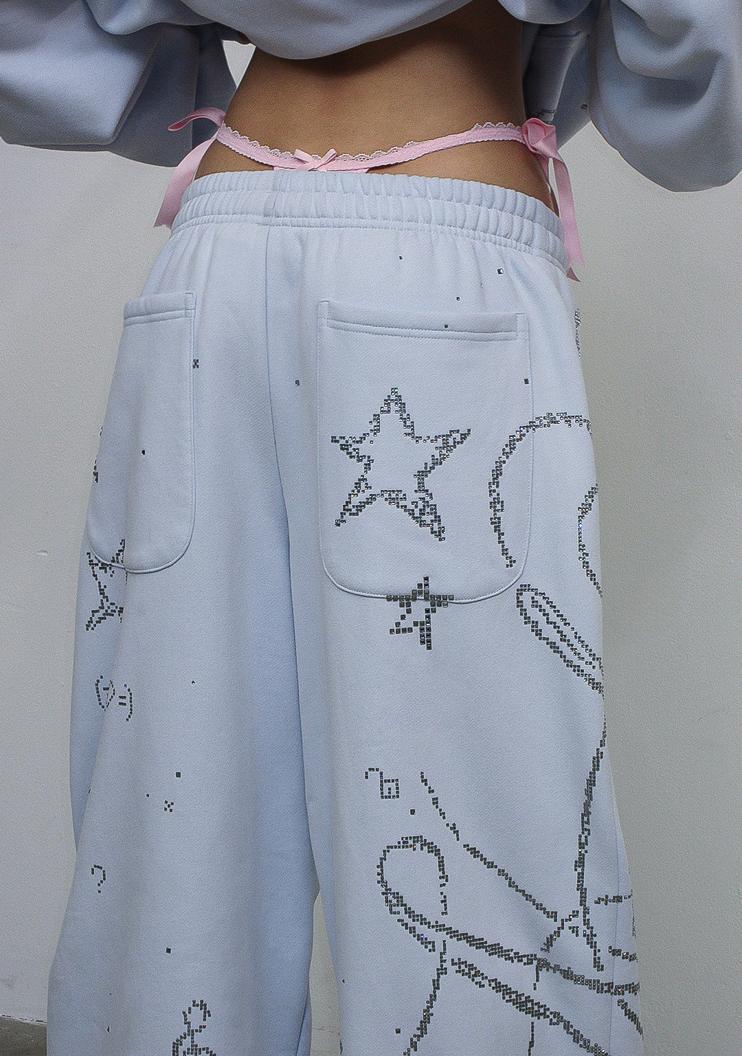 DREAMER RHINESTONE TEDDY OVERSIZED SWEATPANTS BABY BLUE - Image 5