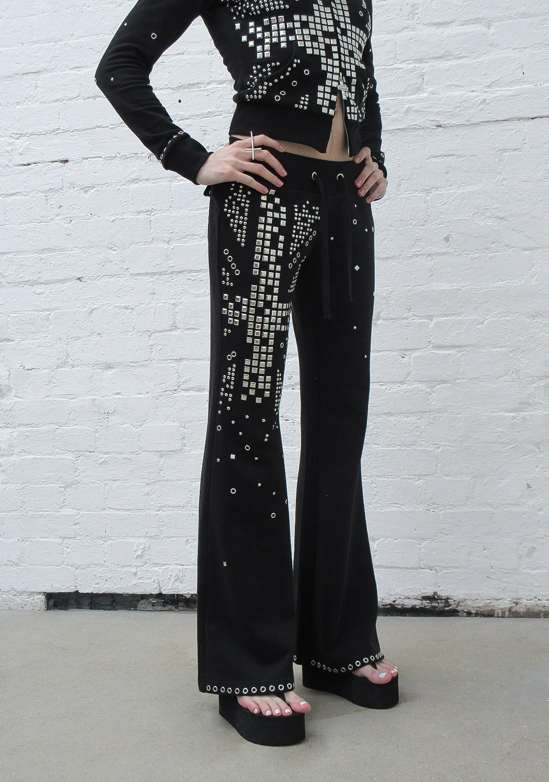 KNIGHT STUDDED FITTED PANTS BLACK - Image 4