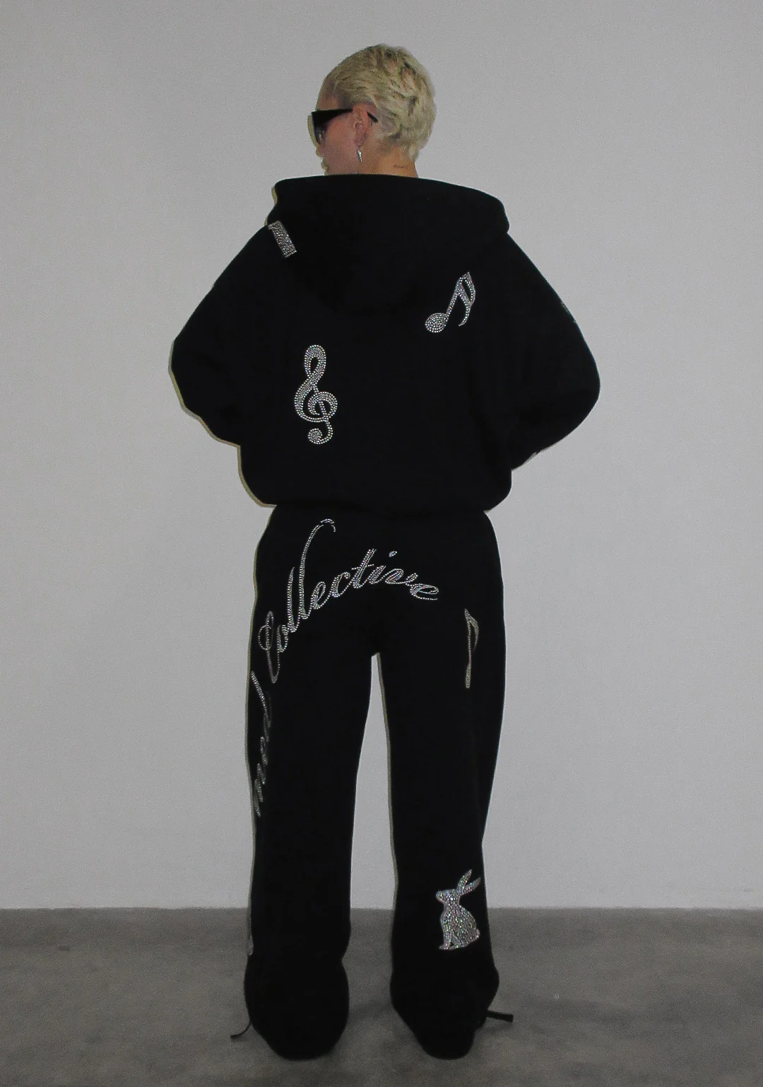 MUSE STUDDED ZIP HOODIE BLACK - Image 3