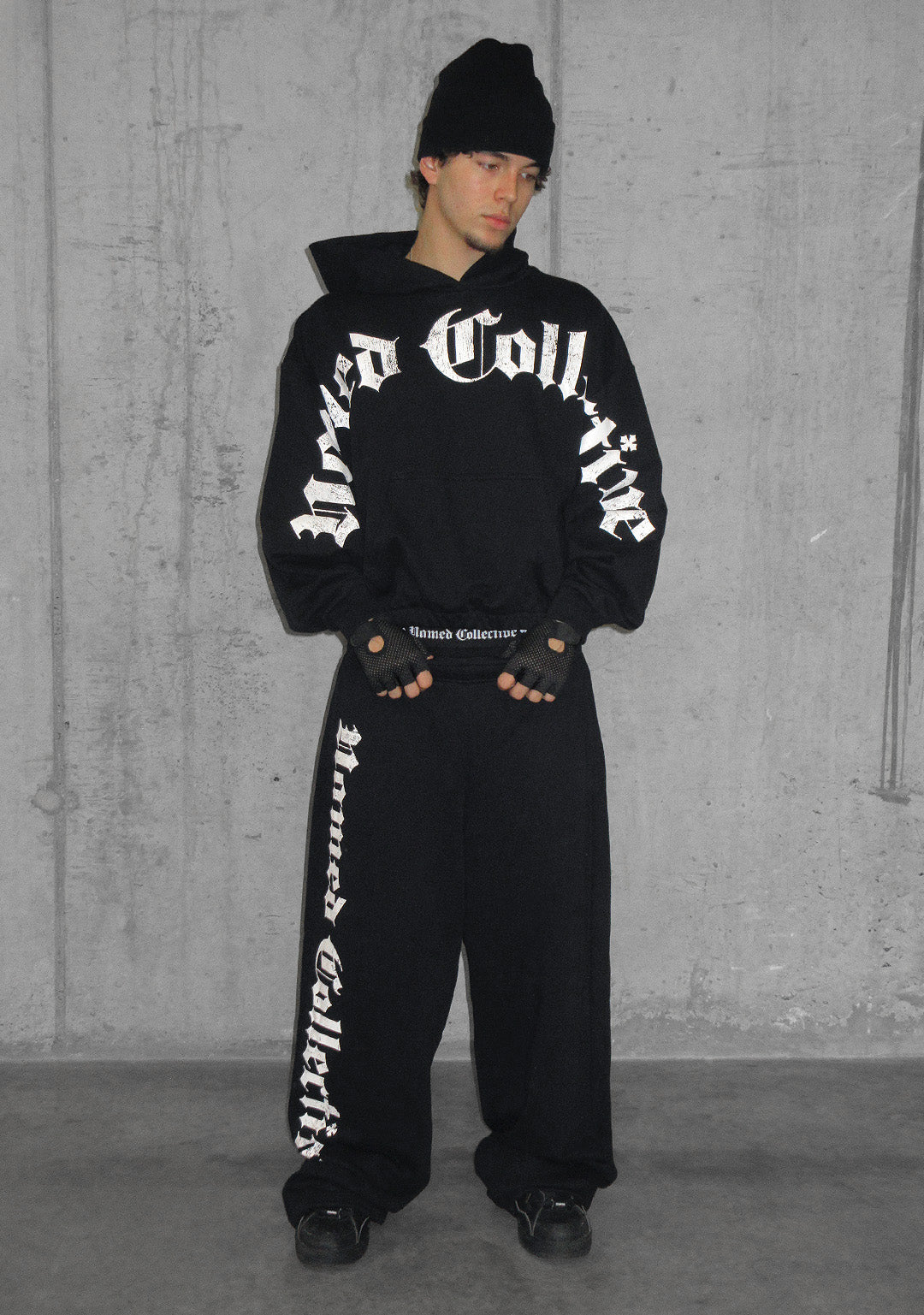 Nth ACTIVE OLD ENGLISH OVERSIZED SWEATPANTS BLACK - Image 4