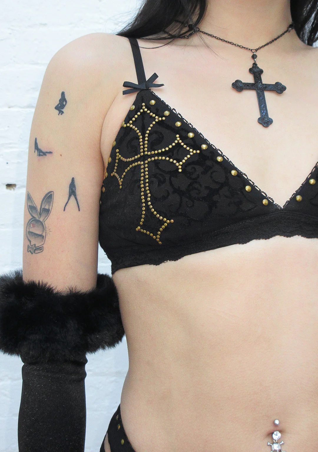 REBEL STUDDED BRALETTE BLACK - Image 6