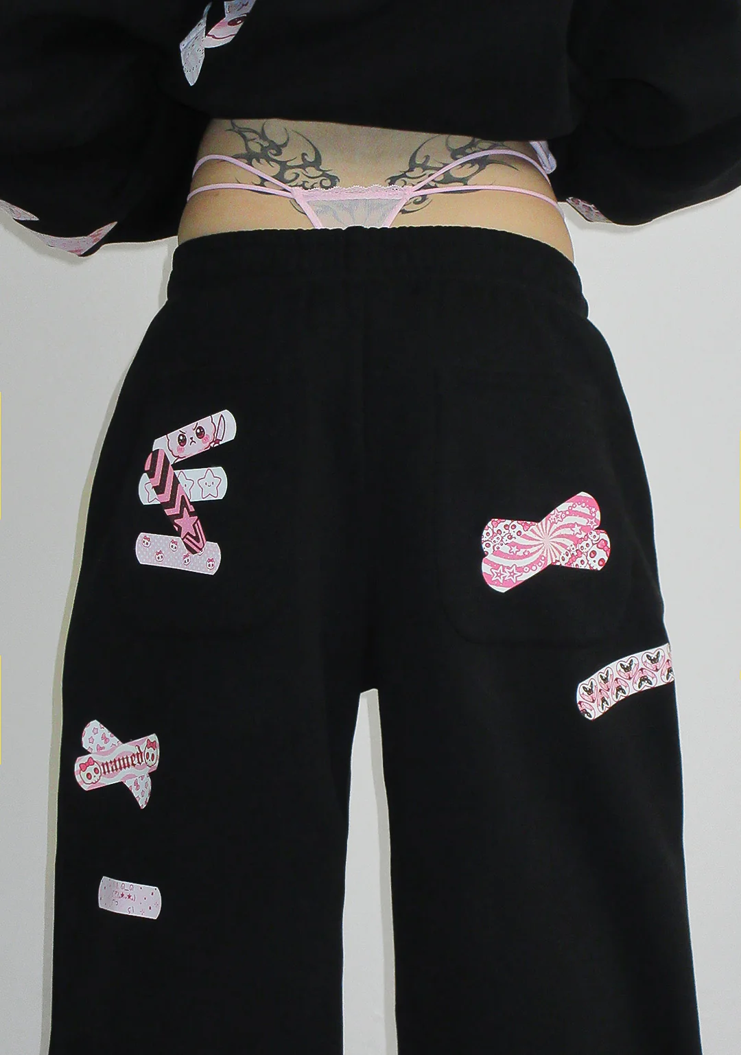 STITCH TEDDY OVERSIZED SWEATPANTS BLACK - Image 6