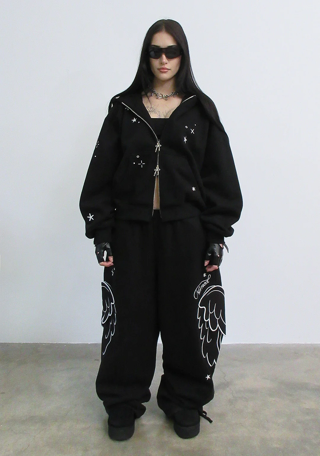 STITCH WINGS OVERSIZED SWEATPANTS BLACK (DETACHABLE WINGS) - Image 4