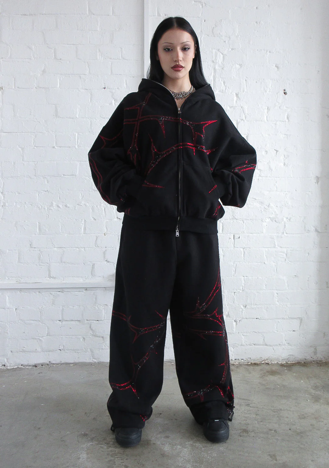THORN RHINESTONE ZIP HOODIE BLACK AND RED - Image 5