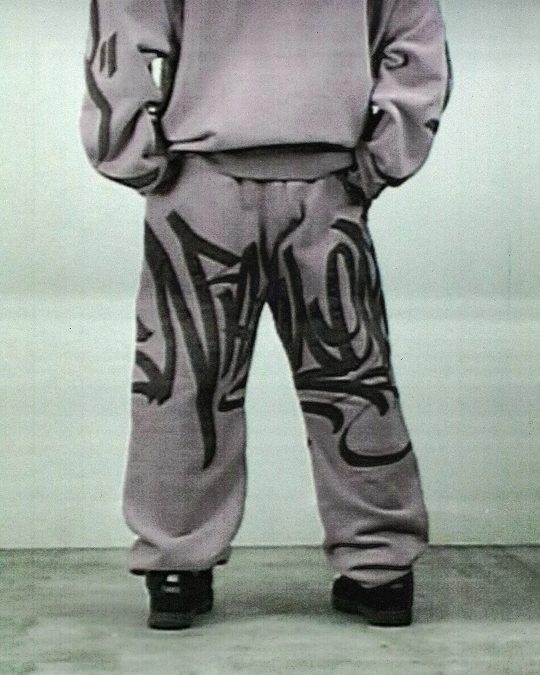 VANDALISM SWEATS FADED LILAC - Image 3