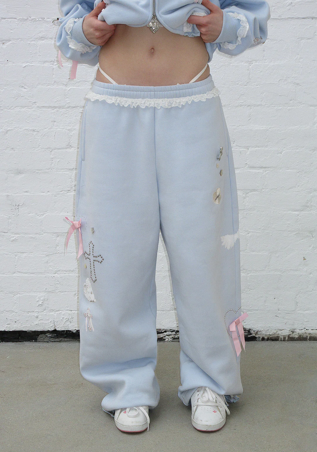 WHISPER OVERSIZED SWEATPANTS BABY BLUE - Image 7